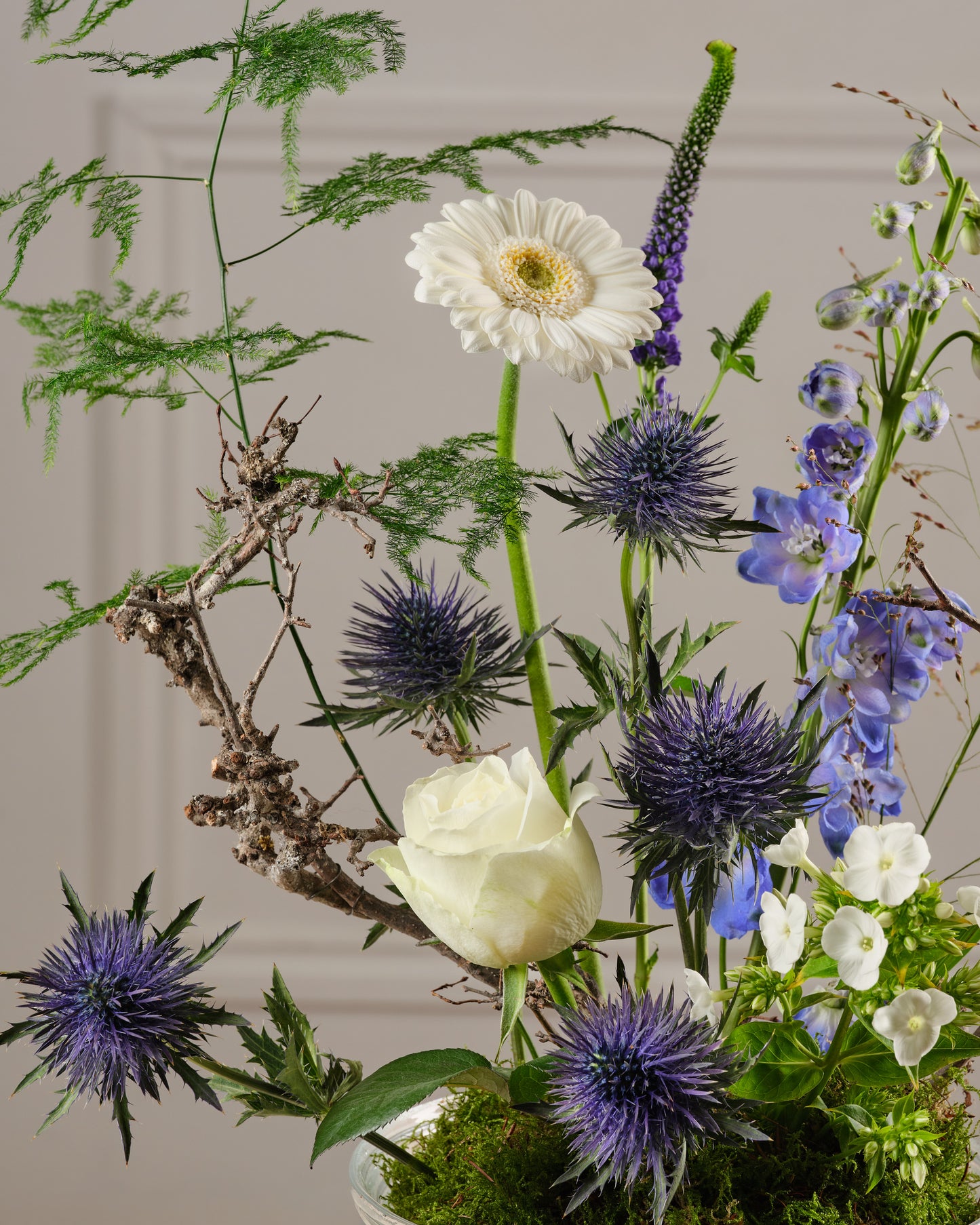 Hanami Bowl Fresh Flower Arrangement Medium -White & Blue