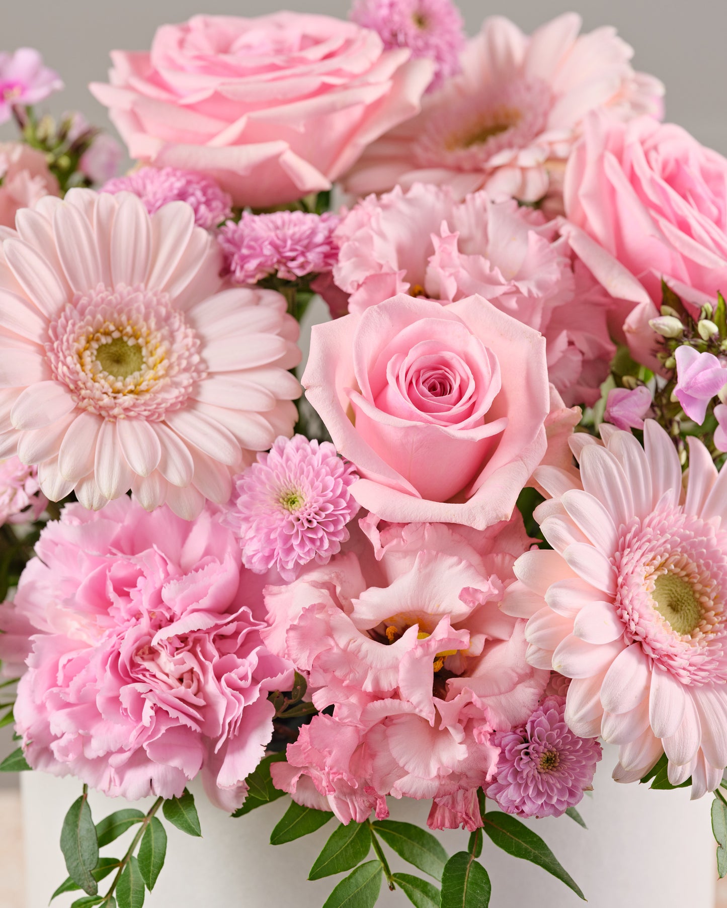 Hat Box Fresh Flower Arrangement -Pink
