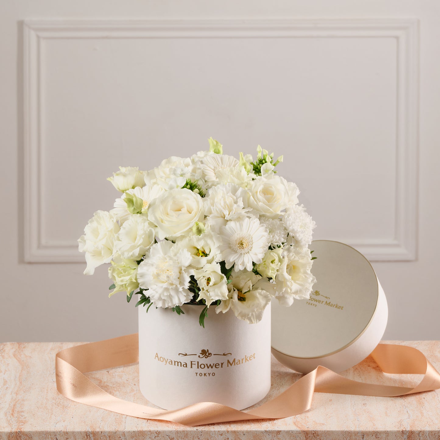 Hat Box Fresh Flower Arrangement -White