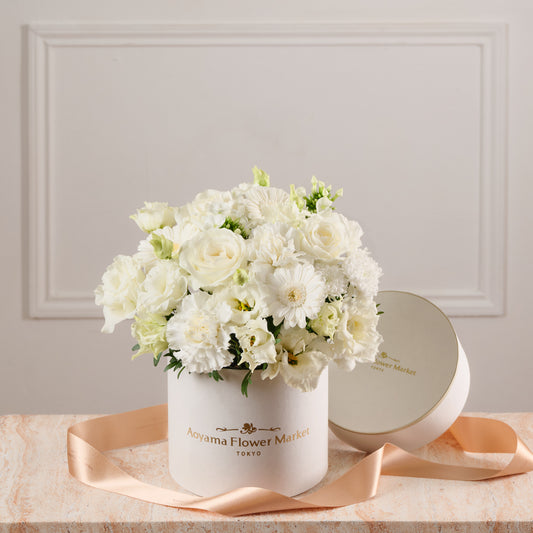 Hat Box Fresh Flower Arrangement -White
