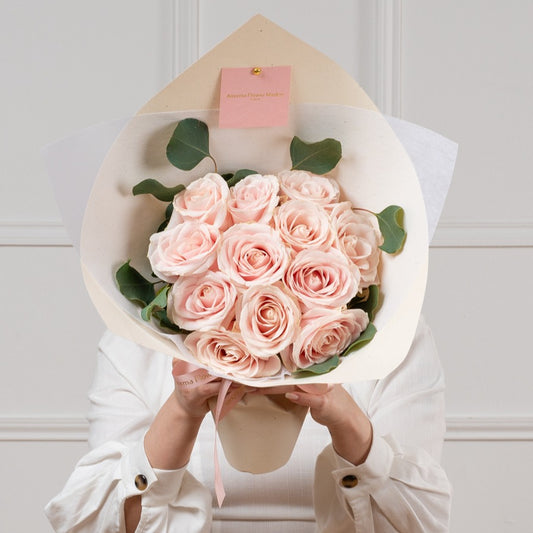 12 Pink Roses Bouquet