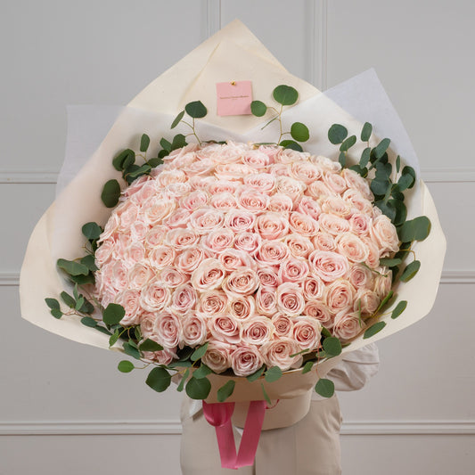 100 Pink Roses Bouquet