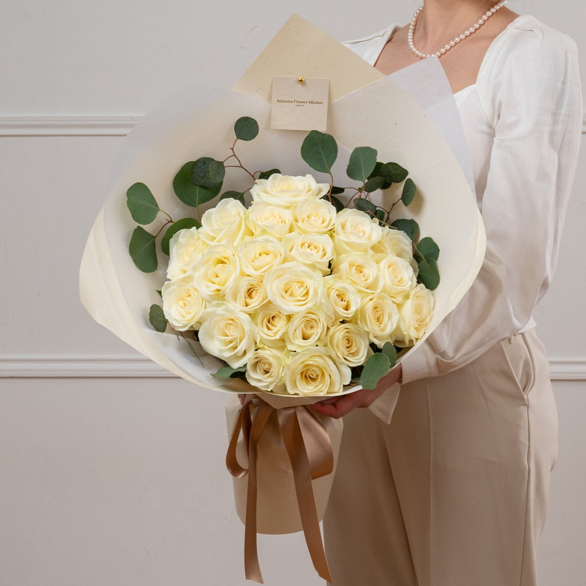 White Roses (24 stems)